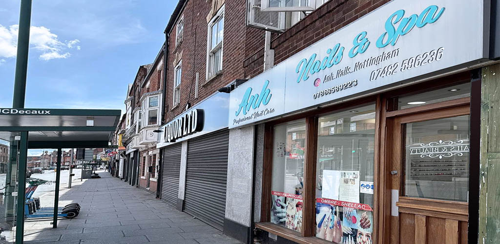 nail salon Nottinghamshire